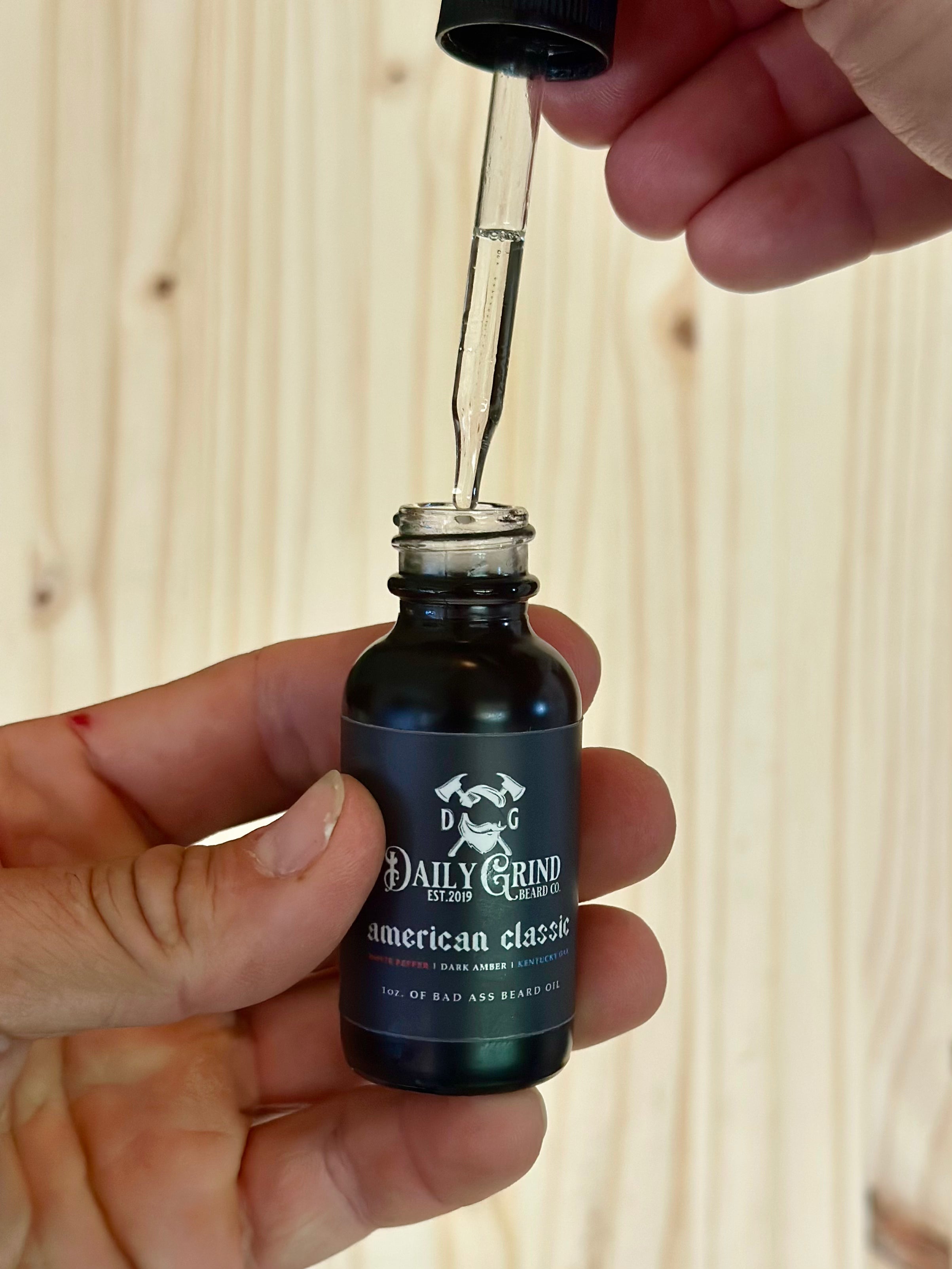 American Classic Beard Oil for Men | White Pepper, Dark Amber & Oak